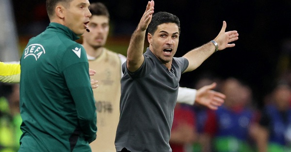 HLV Arteta nổi giận lôi đình ‘Arsenal thua đau do trọng tài’, HLV Enrique ngưỡng mộ đối thủ nhưng quả quyết… - hình ảnh - vipjun88.com