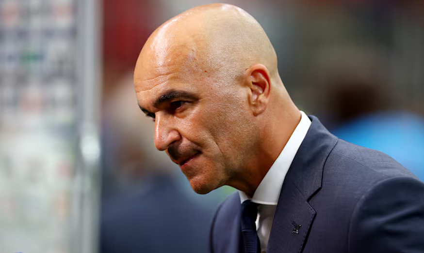 HLV Bồ Đào Nha bị chỉ trích vì ‘sợ’ không dám thay Ronaldo tại World Cup 2026 - hình ảnh - vipjun88.com HLV Bồ Đào Nha bị chỉ trích vì ‘sợ’ không dám thay Ronaldo tại World Cup 2026 - hình ảnh - vipjun88.com