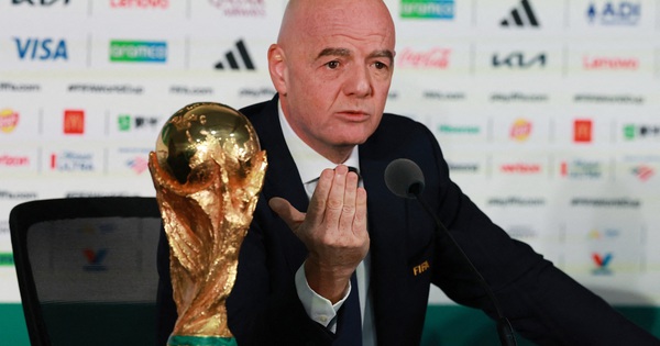 FIFA đề xuất đổi luật luân lưu giữa World Cup, Infantino bảo vệ ‘nghỉ uống nước’ - hình ảnh - vipjun88.com