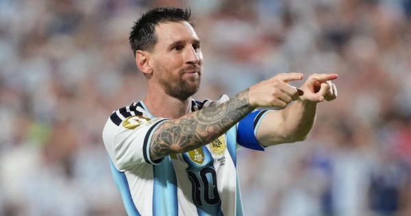 Xavi: ‘Messi là vô song, gần như không phải con người’ - hình ảnh - vipjun88.com Xavi: ‘Messi là vô song, gần như không phải con người’ - hình ảnh - vipjun88.com