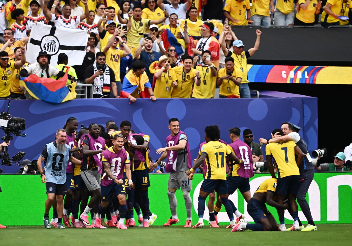 Ecuador quật ngã Đức, giành vé vớt vào vòng knock-out World Cup 2026 - hình ảnh - vipjun88.com Ecuador quật ngã Đức, giành vé vớt vào vòng knock-out World Cup 2026 - hình ảnh - vipjun88.com