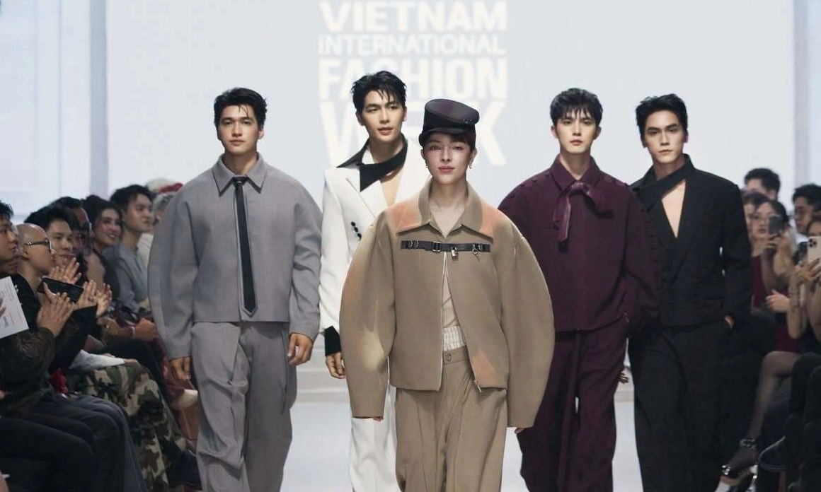JUN88 chính thức: Sức sống mới từ nhà mốt Gen Z tại Tuần lễ Thời trang Quốc tế Việt Nam - hình ảnh - vipjun88.com JUN88 chính thức: Sức sống mới từ nhà mốt Gen Z tại Tuần lễ Thời trang Quốc tế Việt Nam - hình ảnh - vipjun88.com