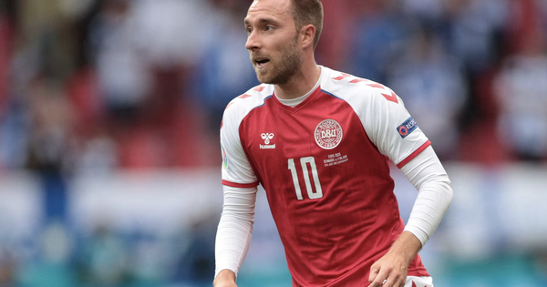 Cực nóng: Eriksen lại đổ gục xuống sân, ám ảnh đột quỵ ở EURO 2020 hiện về - hình ảnh - vipjun88.com Cực nóng: Eriksen lại đổ gục xuống sân, ám ảnh đột quỵ ở EURO 2020 hiện về - hình ảnh - vipjun88.com