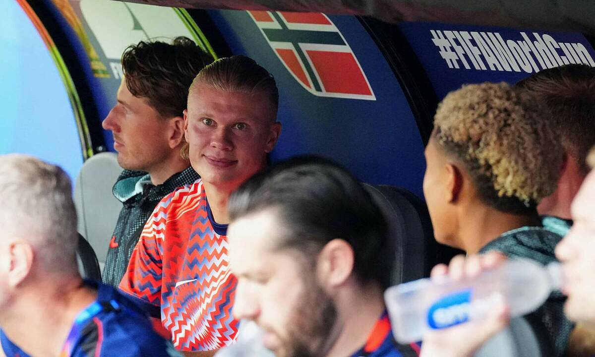 Haaland được ví như ‘sư tử đang bị nhốt trong chuồng’ – Cơ hội bùng nổ tại World Cup 2026 - hình ảnh - vipjun88.com Haaland được ví như ‘sư tử đang bị nhốt trong chuồng’ – Cơ hội bùng nổ tại World Cup 2026 - hình ảnh - vipjun88.com