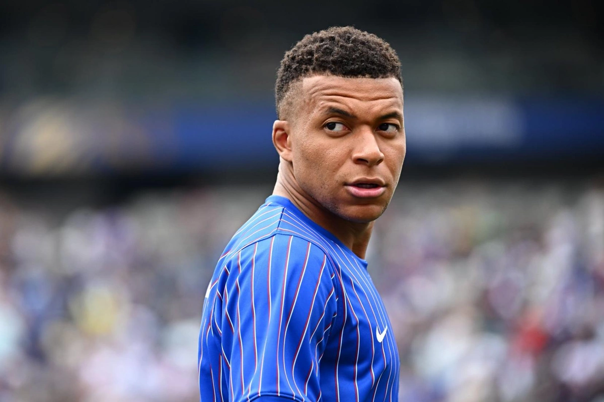 Mbappe đứng trước cơ hội xô đổ thêm kỷ lục World Cup - hình ảnh - vipjun88.com Mbappe đứng trước cơ hội xô đổ thêm kỷ lục World Cup - hình ảnh - vipjun88.com
