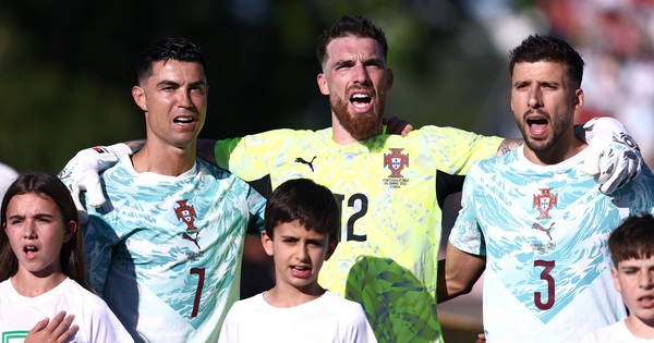 JUN88 cược bóng đá: Ronaldo và Bồ Đào Nha tri ân Diogo Jota bằng hành động xúc động tại World Cup 2026 - hình ảnh - vipjun88.com JUN88 cược bóng đá: Ronaldo và Bồ Đào Nha tri ân Diogo Jota bằng hành động xúc động tại World Cup 2026 - hình ảnh - vipjun88.com