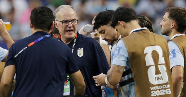Cầu thủ Uruguay phản ứng dữ dội HLV Bielsa trước trận quyết đấu Tây Ban Nha - hình ảnh - vipjun88.com