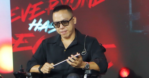 Hoàng Touliver ngồi xe lăn xuất hiện tại fan meeting, JUN88 chính thức chia sẻ thông điệp ý nghĩa - hình ảnh - vipjun88.com Hoàng Touliver ngồi xe lăn xuất hiện tại fan meeting, JUN88 chính thức chia sẻ thông điệp ý nghĩa - hình ảnh - vipjun88.com