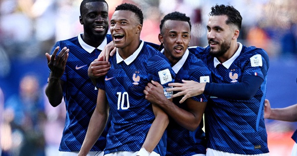 Mbappe giải quyết tranh cãi ‘Messi – Ronaldo, ai giỏi hơn’ bằng câu trả lời gây sốc - hình ảnh - vipjun88.com Mbappe giải quyết tranh cãi ‘Messi – Ronaldo, ai giỏi hơn’ bằng câu trả lời gây sốc - hình ảnh - vipjun88.com