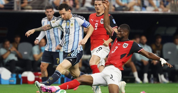 HLV Klopp ‘xin áo’ Mac Allister, ngưỡng mộ Messi: Câu nói khiến fan xúc động - hình ảnh - vipjun88.com HLV Klopp ‘xin áo’ Mac Allister, ngưỡng mộ Messi: Câu nói khiến fan xúc động - hình ảnh - vipjun88.com