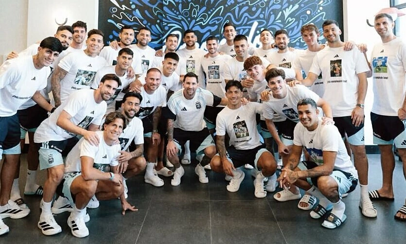 Đồng đội gây bất ngờ trong ngày sinh nhật Messi – Cơ hội nhận thưởng từ App JUN88 - hình ảnh - vipjun88.com Đồng đội gây bất ngờ trong ngày sinh nhật Messi – Cơ hội nhận thưởng từ App JUN88 - hình ảnh - vipjun88.com