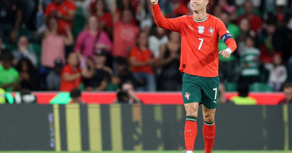 CR7 chưa phải ‘già nhất’ ở World Cup 2026: Huyền thoại vẫn cháy cùng đam mê - hình ảnh - vipjun88.com CR7 chưa phải ‘già nhất’ ở World Cup 2026: Huyền thoại vẫn cháy cùng đam mê - hình ảnh - vipjun88.com