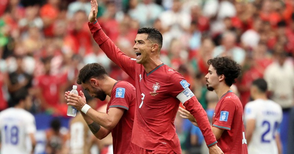 ‘Phù thủy’ Ghana tiên đoán Ronaldo vô địch World Cup, JUN88 mobile cập nhật cược hấp dẫn - hình ảnh - vipjun88.com ‘Phù thủy’ Ghana tiên đoán Ronaldo vô địch World Cup, JUN88 mobile cập nhật cược hấp dẫn - hình ảnh - vipjun88.com