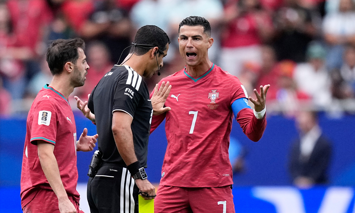 Ronaldo Bị Chấm Điểm Thấp Nhất Trận Ra Quân World Cup 2026 - hình ảnh - vipjun88.com Ronaldo Bị Chấm Điểm Thấp Nhất Trận Ra Quân World Cup 2026 - hình ảnh - vipjun88.com