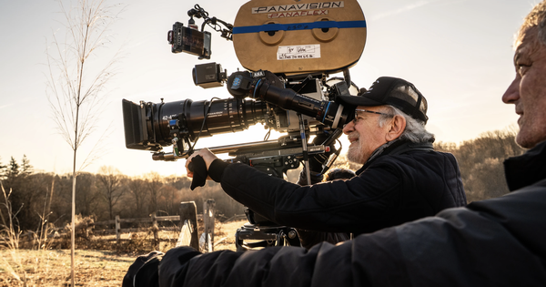 Bom tấn vừa ra mắt của Steven Spielberg gây tranh cãi: góc nhìn mới cho người chơi Việt - hình ảnh - vipjun88.com Bom tấn vừa ra mắt của Steven Spielberg gây tranh cãi: góc nhìn mới cho người chơi Việt - hình ảnh - vipjun88.com