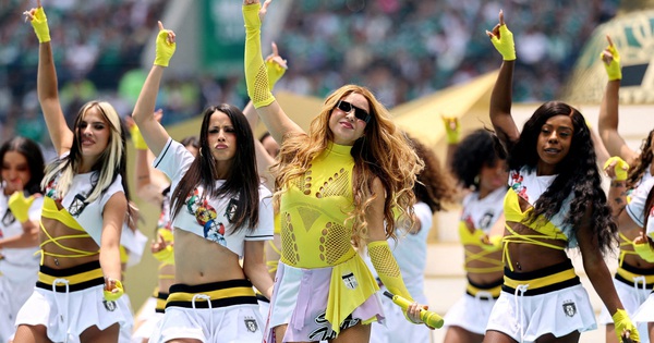 Shakira nhảy múa ăn mừng khi Colombia có vé đi tiếp, vì sao Ronaldo phải lo? - hình ảnh - vipjun88.com Shakira nhảy múa ăn mừng khi Colombia có vé đi tiếp, vì sao Ronaldo phải lo? - hình ảnh - vipjun88.com