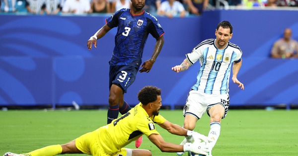 JUN88 chính thức: Khoảnh khắc Vozinha cản phá Messi khiến fan Việt dậy sóng - hình ảnh - vipjun88.com