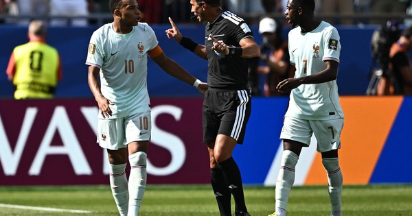 Mbappe đá hỏng phạt đền rồi yêu cầu trọng tài giải thích, Haaland lên tiếng: góc nhìn mới cho người chơi Việt - hình ảnh - vipjun88.com